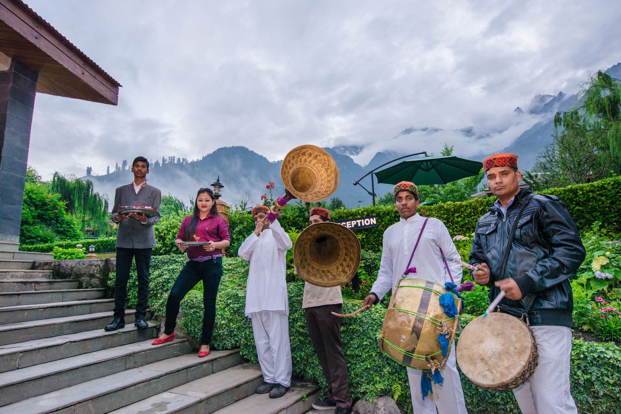 Solang Valley Resort Palchan Ngoại thất bức ảnh